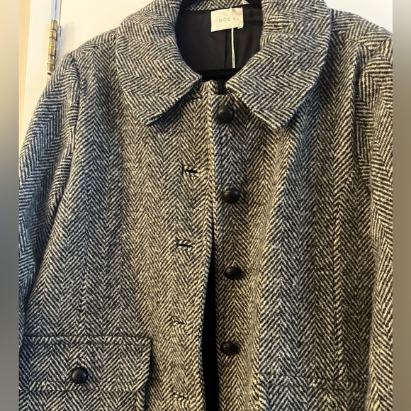 Doen Bonnaire Coat in Herringbone - Picture 6 of 12